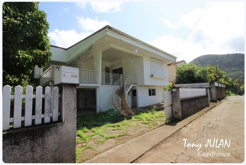 Dpt Guadeloupe (971) à vendre proche de BASSE-TERRE une villa F5 à rénover de 166 m²