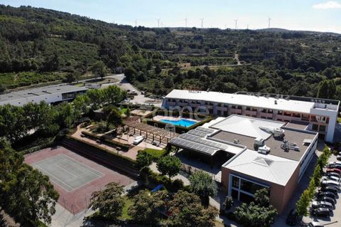Identificação do imóvel: ZMPT562447 For the discerning investor looking to enter the prosperous hospitality market in Portugal, the Verdeal Hotel is the right choice. This is not just a hotel; it is an asset that promises solid returns and a unique e...