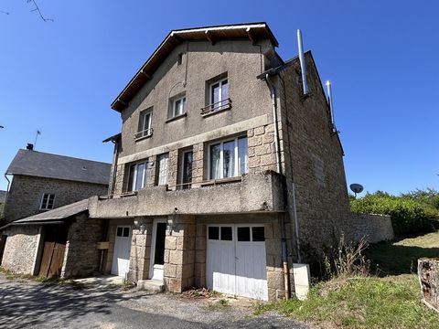 EXCLUSIVITY IMMO19.FR / Between Treignac and Bugeat and in the heart of the village, a house comprising on the 1st floor a living room, dining room of 35 m2, kitchen and bathroom. On the second floor, a landing leads to four bedrooms, one of which ha...