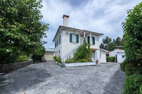 Description HOUSE IN CONTACT WITH NATURE The villa has four bedrooms, making it perfect for families or groups of friends. In addition, it has an outdoor porch, perfect for enjoying moments of relaxation outdoors. On the land, we find a well 22 meter...