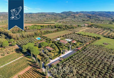 This wonderful relais for sale is surrounded by the charming Tuscan countryside a few kilometres from Livorno, in the renowned Bolgheri. Just five kilometers from the Etruscan coast, so called thanks to the numerous ruins that bear witness to their p...