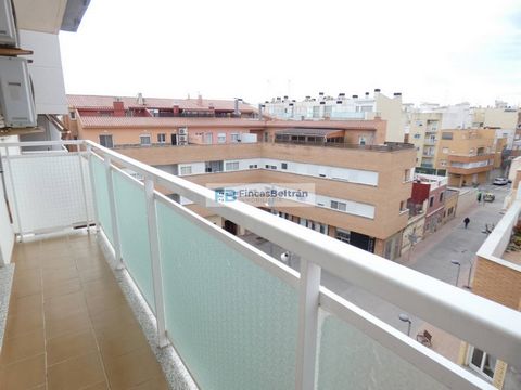 Floor 4th, penthouse apartment total surface area 112 m², usable floor area 100 m², single bedrooms: 2, double bedrooms: 2, 2 bathrooms, air conditioning (hot and cold), age between 20 and 30 years, lift, balcony, ext. woodwork (aluminum), kitchen, s...