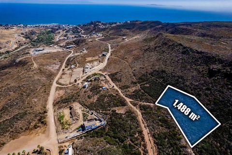 Rustic land opportunity in Lomas de San Miguel, El Sauzal, Ensenada, Baja California, Mexico (CP: 22760). Large plot of 1,488.06 m² near the cabin to Tijuana and free road, with views of the sea and mountains. Ideal for investment or residential cons...