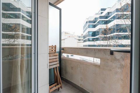 Welcome to our modern apartment in Levallois-Perret. Levallois-Perret is renowned for its well thought-out urban planning, contemporary architecture, tranquility and security. The neighborhood around the apartment is particularly attractive, offering...