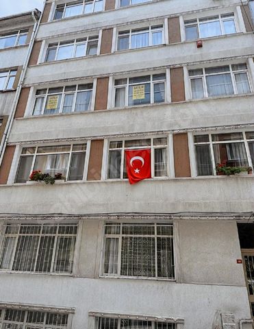 This city center flat is located in heart of Istanbul called Fatih  the building has only 4 floors  its an old strong construction of Istanbul buildings there is no lift and the flat is on the 2nd floor  flat has turned into 2 bedrooms from 3bedrooms...