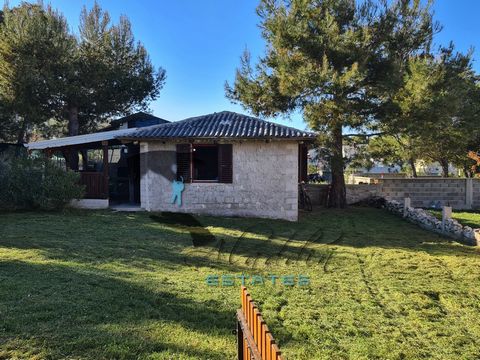 Single-storey house in Vir near Zadar with 42.50 square meters of gross living area, on a land plot of 300 square meters with one residential unit in operation. It comprises a kitchen and dining room as one unit, bathroom and two smaller bedrooms. On...