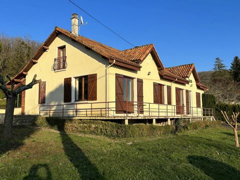 EXCLUSIVE TO BEAUX VILLAGES! Two properties for the price of one! This amazing property is located within walking distance from one of the most beautiful villages in Charente, Nanteuil en Vallée. Situated on a generous sized plot of land, the propert...