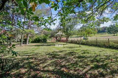 In exclusivity - In the town of Neydens 74160, 5 minutes from St Julien en Genevois, customs Bardonnex or Perly, 20 min center GENEVA, beautiful flat land serviced and trees of about 1,238 m2 on the edge of agricultural area, at the end of a quiet cu...