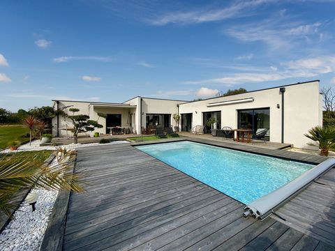 Dpt Gers (32), à vendre proche de BARCELONNE DU GERS maison moderne californienne T4 de 120 m² habitables + garage, grande terrasse et piscine sur 1816 m² de terrain