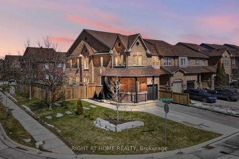 Discover your dream home today! This sun-filled, semi-detached family residence boasts 4 spacious bedrooms, a fully finished basement with potential for a separate rental unit. With 4 renovated washrooms, second-floor laundry, stainless steel applian...