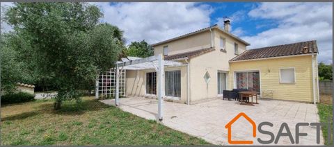 Come and discover this large pavilion of 165m2 on the heights of Bessines, land of 1163m2. At the end of a dead end. Quiet and residential area. Ground floor: Spacious living room of 90m2 with 3 large bay windows, open kitchen, utility room. A bedroo...