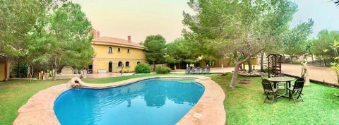 This farmhouse has 13.000 m2, an unmatched property for its surroundings, nature, services and views.~ ~ Mediterranean style house of 247 m2.~ ~ Rooms: 2~ Bedrooms: 5~ Office: 1~ Bathrooms: 3~ ~ It is distributed over 3 floors.~ ~ LOW LEVEL:~ Entranc...