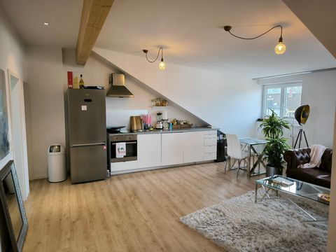 The apartment is located on the top floor of a 6-storey apartment building. It should be noted that there is no elevator - so a bit of exercise is included. The apartment was renovated a few years ago, so the furnishings are contemporary and of high ...