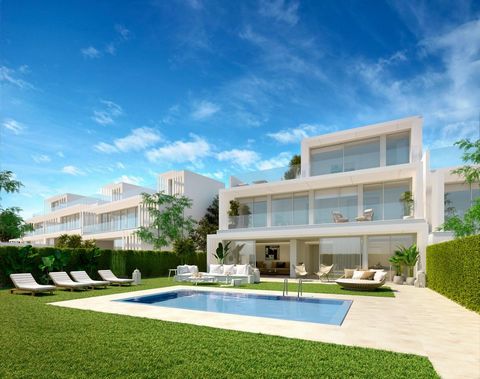 New Development: Prices from 595,000 ? to 595,000 ?. [Beds: 3 - 3] [Baths: 3 - 3] [Built size: 200.00 m2 - 200.00 m2] The development is located in Sotogrande, the most prestigious private residential area in Spain and an exclusive destination for th...
