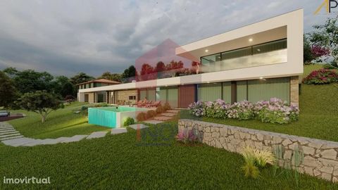 Huis te koop voor restauratie met 100m2 overdekte oppervlakte, 9000m2 grond in Ponte, Vila Verde! Woning bestaande uit 1 stedelijke en 4 rustieke artikelen; Het heeft een voorgevel van 80 meter met weg; Uitstekende blootstelling aan de zon; Panoramis...