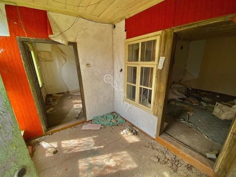 Imoti Tarnovgrad offers you a house with a well in the village of Sushitsa, which is located 15 km from the town of Tarnovgrad. Strazhitsa. The house is located on one floor and needs major repairs. The property has two entrances, five rooms, a bathr...