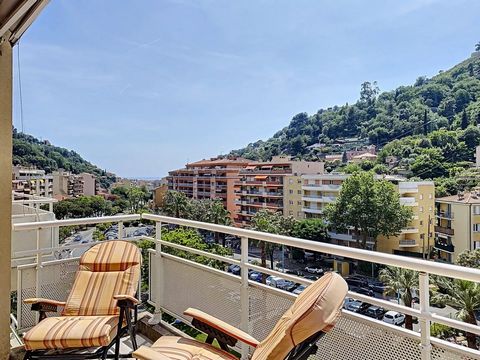 REAL ESTATE / Menton, 1400 meters from the Casino and the sea, EXCLUSIVELY, beautiful two-room apartment of 42 sqm located on the 6th floor of a building built in 2008. The apartment has a 6 sqm terrace overlooking a magnificent open view, facing sou...