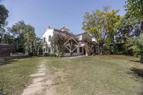 Historic property from 1930 for sale in a privileged location in Rocafort. This is one of the 