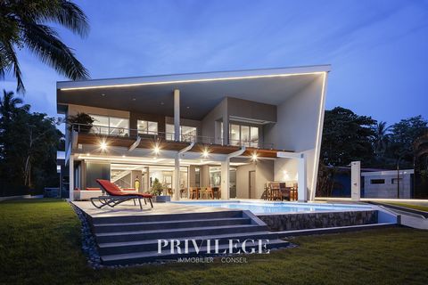 Welcome to an incomparable coastal lifestyle, where luxury and natural beauty merge harmoniously in this modern wonder located on a beachfront property on approximately 2000m2 in Playa Esterillos, Costa Rica. This masterpiece beachfront villa offers ...