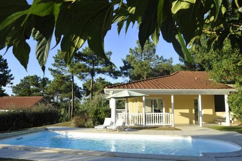 This beautiful and detached villa for 4 persons is located in the heart of the Aquitaine coast in the residence Eden Parc Golf. It is only 3,5 km from the sand beach Lacanau-Océan and 12 km. from the city centre of Lacanau. The ground floor villa is ...