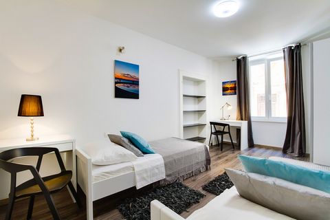 This 3-bedroom apartment would be ideal for guests looking to be in the center of the action. It would suit friends and families looking to holiday together. The size of the apartment is 125 square meters. It consists of 4 bedrooms, a kitchen with a ...