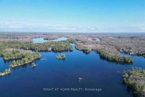 Welcome to Eco Bay Resort, where luxury meets nature! This 3.50-acre land in Port Severn offers 547 ft of waterfront for your dream home. Enjoy stunning sunrise views and waterfront gatherings. Located in Glouster Pool, with access to Georgian Bay an...