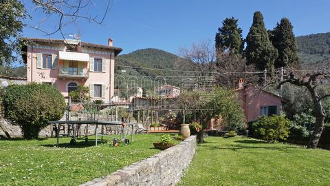 Inserted in the suggestive setting of Tellaro, this elegant period villa with annex is located in one of the most exclusive areas just a few steps from the cliff, the sea, and the village. From the private parking area, you reach the entrance of the ...