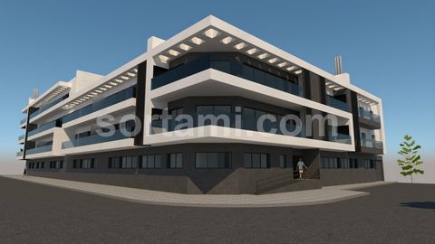 New property construction in Sao Bras de Alportel. Apartment consists of living room, equipped kitchen in open space, three bedrooms one of them en suite, plus a full bathroom. All apartments have pre-installation of air conditioning, central vacuum,...