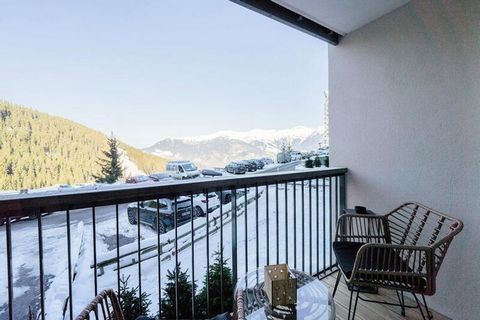 Nieuw programma met functionele en comfortabele appartementen COURCHEVEL Moriond - Domaine de l'Ariondaz - Résidence Helianthème Nieuw appartement met een oppervlakte van ongeveer 65m², gelegen op de 1e verdieping van residentie Helianthème, gelegen ...