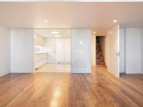 Discover the privilege of living in the heart of Lisbon, in the emblematic Praça da Alegria, where historic charm meets modernity and comfort. We present this exclusive 185 sqm duplex flat, completely new, designed to offer the utmost in sophisticati...