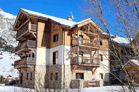 Charmante 3***-residentie aan de sneeuwkant, zonnig, ski-in/ski-out. Ideale locatie in het hart van het resort Val-Cenis. Ruime en nieuwe appartementen. Vertrek vanaf de skiliften op 30 m afstand (stoeltjeslift Pré Novel). Vertrek voor skilessen en k...