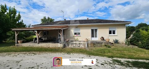 Come and discover this charming single-storey house from the 70s, located on a plot of 5880 m2. Nestled in the countryside between Bergerac and Eymet, this residence without vis-à-vis will offer you peace and tranquility. Passing under the covered te...