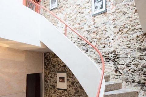 “La Catalane”, nestled in On the third floor, of the Résidence St Vincent, is a warm studio of 25 square meters ideal for accommodating up to 100 people. 4 people. Perfect for families, this studio offers modular and independent air conditioning, an ...