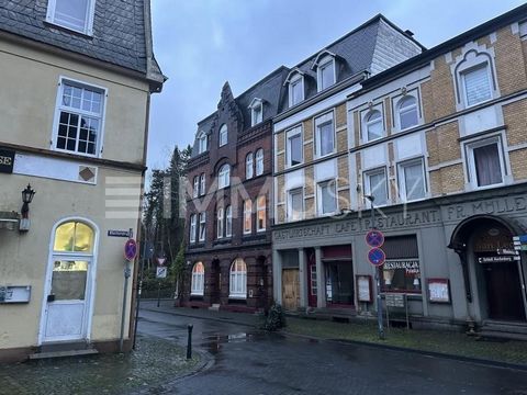 +++Please understand that we will only answer inquiries with COMPLETE personal information (complete address, phone number and e-mail)+++ On the edge of the listed old town centre of Velbert-Neviges This listed, fully let residential and commercial b...