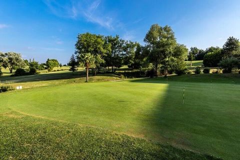 The Residence Vacanceole Le Domaine du Golf d’Albret Golf & Resort*** lets you stay near Agen for a green stay in the town of Barbaste. You will be welcomed like kings since this residence offers you true castle life throughout your stay.   You will ...