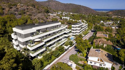 In the exclusive development of Los Monasterios is Monasterios Residences, a new build development with luxury apartments with high-quality finishes in a closed and protected residential complex with excellent common spaces and a privileged location ...