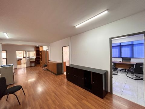 Limassol City, Office For rent, floor: 3rd. The property is 210 sq.m., renovated in 2021, and it has: 4 spaces, 3 wc, 1 kitchens, Air conditioning are also available, it has Alluminum, Thermal brake frames, energy certificate: A and its floors are Ma...