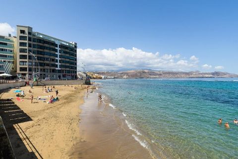 This comfortable and spacious 90 m² holiday home in Las Palmas de Gran Canaria is ideal for families or small groups, offering accommodation for up to 5 people. The property features 3 bedrooms and provides a peaceful garden view. The home is well-eq...