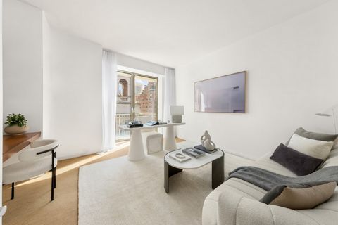 Modern Grand Elegant Condo of almost 4000 Sq Ft & 5 Bedrooms on a High Floor in a Prime Upper East Side Location Introducing a grand scale modern 5 bedroom duplex with classic elegance perched on a high floor in a coveted Condo on 76thStreet in prime...