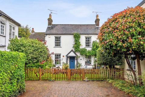 A charming detached three bedroom character cottage located on Redbourn Common in the heart of the village with no onward chain. This enchanting and character-filled home has been lovingly cherished and thoughtfully enhanced by its current owners, ra...