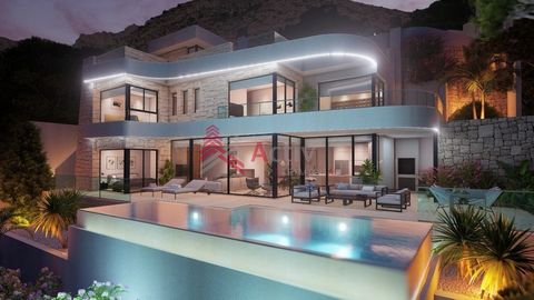 Située dans le prestigieux Altea Hills, cette superbe villa offre un style de vie luxueux avec des équipements inégalés. Bénéficiant d'une vue imprenable sur la mer, ainsi que sur les villes pittoresques d'Altea, Finestrat et Benidorm, cette résidenc...