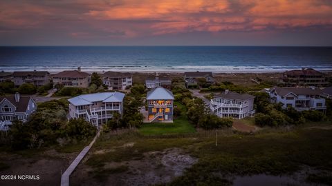 Welcome to your own private paradise on the pristine Figure Eight Island in Wilmington. Figure Eight Island is one of the most private island subdivisions in the country, accessible only to island residents and their guests. 24 hour security for all ...