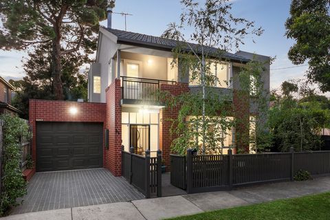 This two-storey family home offers the very essence of low maintenance living combined with an ultra convenient Kew lifestyle in a quiet tree-lined street, in one of the Eastern suburbs most sought after areas. Introduced by an easy care front garden...