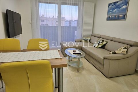 An apartment for sale on the 3rd floor of a newer building with an elevator. In its 50 m2 of living space, the entrance hall, bedroom, bathroom, kitchen with dining room, and living room with access to the balcony are perfectly arranged. The apartmen...