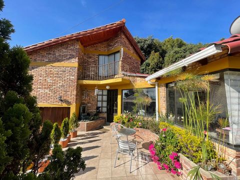 Property-18382 Unique buying opportunity in Cota! Lot with house located in the exclusive La Arboleda farm, in stratum 3, which combines comfort and tranquility for sale. This cozy property has a lot area of 400 m² and a construction of 125 m² distri...