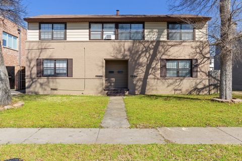 Welcome to this beautiful, well-maintained full duplex, ideally situated in the heart of Dallas, Texas! This property offers an excellent investment opportunity or a perfect living space with the potential for rental income. Whether you're looking to...