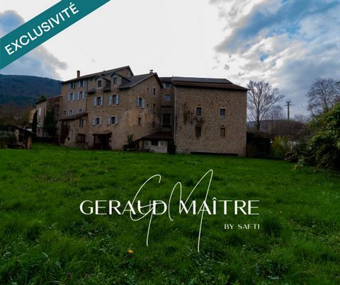 Complexe immobilier de 2200 m² dont 6 apts loués et bcp de potentiel