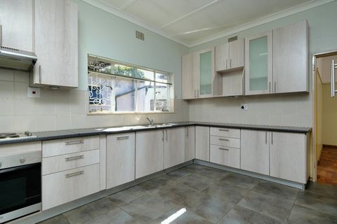 IT.IMMOBILIARE Propone (N.B. Le immagini presenti nellannuncio sono puramente indicative (rendering) e hanno il solo scopo illustrativo) In vendita Complesso residenziale e artigianale in zona Colombarola (a soli 7 km da San Lazzaro centro) due casol...