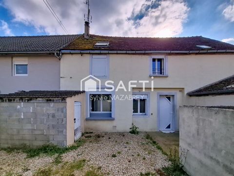 Maison de ville avec cour – 3 chambres –