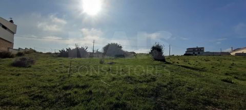 Land for Construction of Two Houses V4 (Bi familiar). With a total area of 1721 m2, implantation area of 283.40 m2 and construction of each villa of 141.70 m2